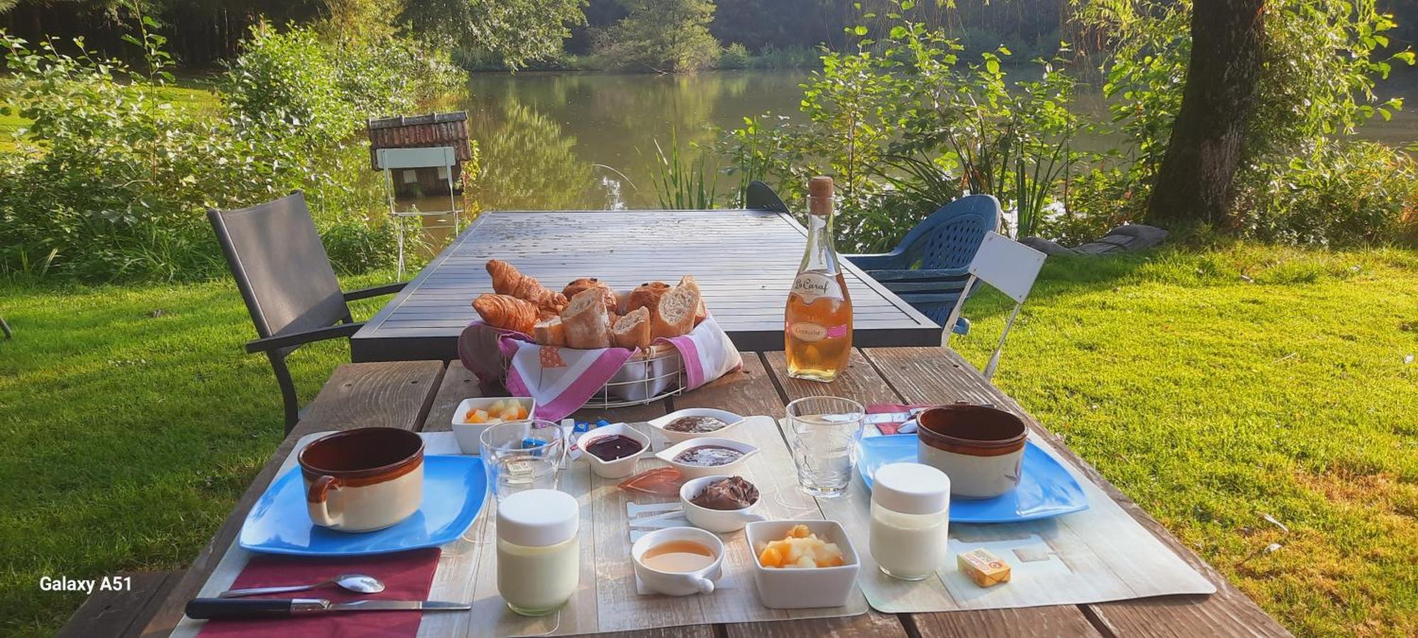 Lonny Les Etangs Du Moulin D'Harcy酒店 外观 照片